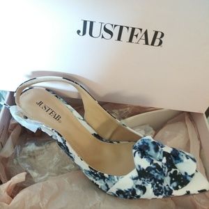 Just Fab Floral Pumps